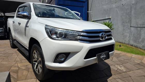 TOYOTA HILUX 2.8 SRX 4X4 CD 16V DIESEL 4P AUTOMÁTICO TOYOTA HILUX 2.8 SRX 4X4 CD 16V DIESEL 4P AUTOMÁTICO